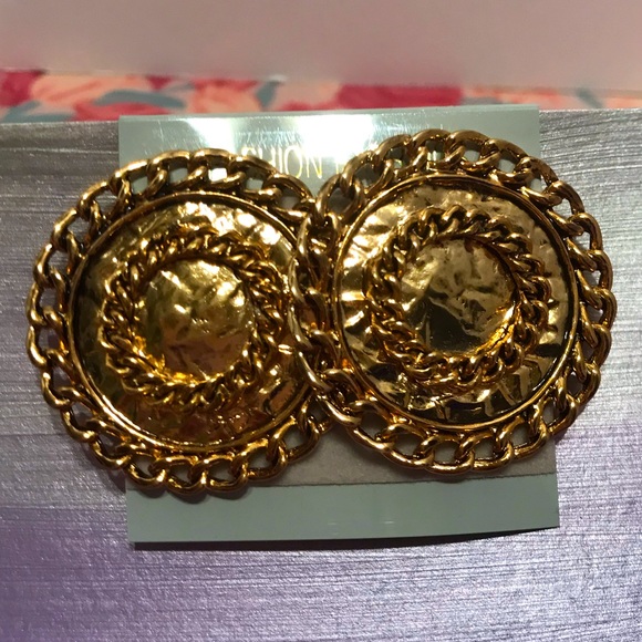 NEW Giant GoldTone Circle Clip On Earrings VTG - Picture 3 of 6